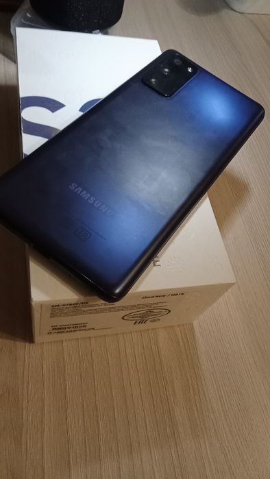 Продам S20 FE Флагман 128гб