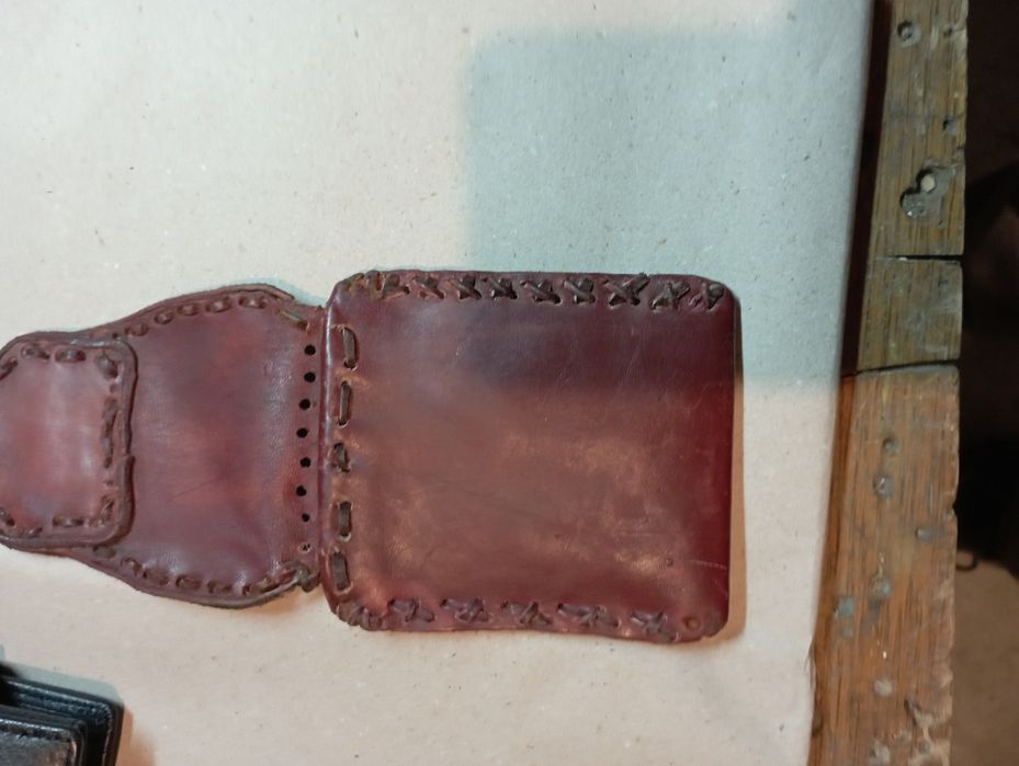 кожено портмоне.