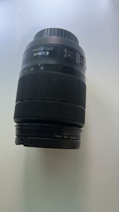 объектив Canon EF-S 18–135mm