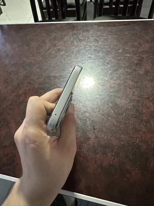 Honor 400 lite sotiladii