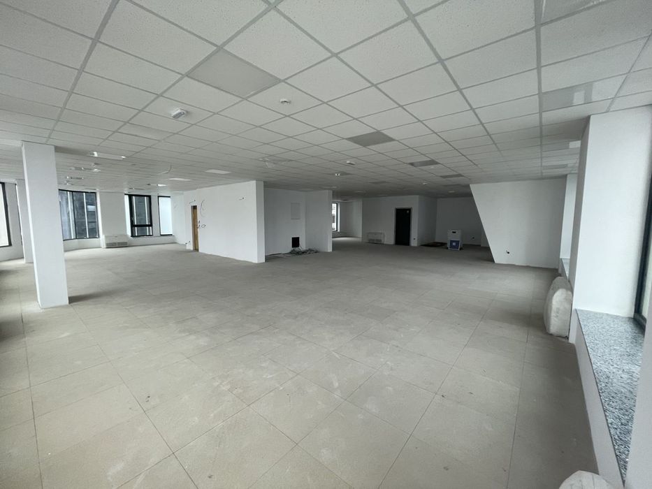 Дава се под наем Офис в София, Център - 335 кв.м за 4343.67 € - Снимка #1