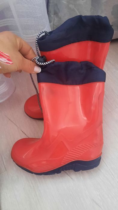 Детски боти,ботуши и пантофи