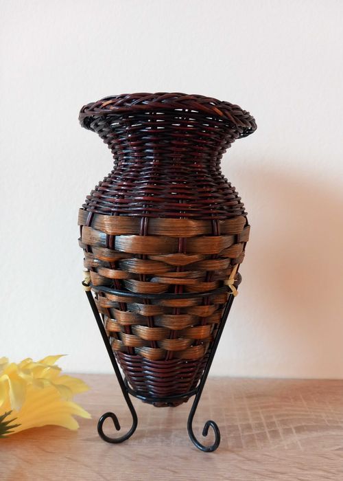 Нова декоративна ваза