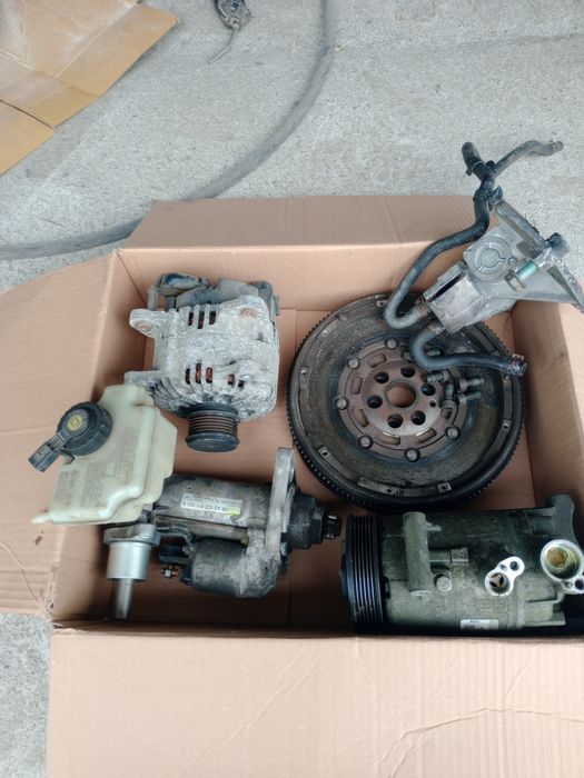 Останали части от SKODA OCTAVIA II 2.0 FSI 150 2005г.