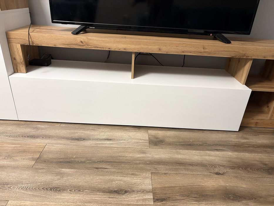 Тв шкаф и комод нови