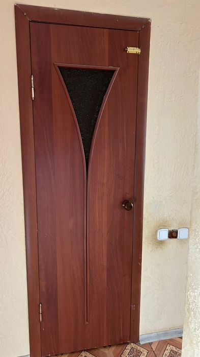 Есік шкаф беріп жіберем тегін