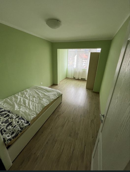 Inchiriez apartament 4 camere