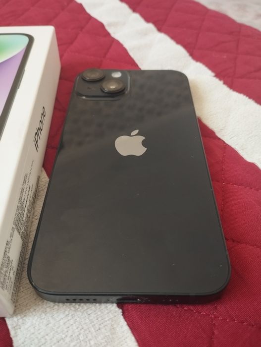 iPhone 14 в хорошем состоянии