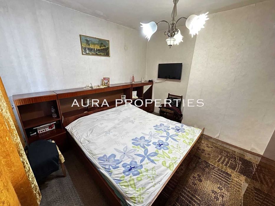 Продава се Тристаен апартамент в Разград, Стефан Караджа - 93 кв.м за 932 €/кв.м - Снимка #4