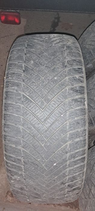 Балон, покрышка, шина   245/45Z/19R