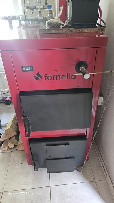 Vand centrala fornele cumparata de noua  foarte bine  intretinuta ,centrala are doar trei ani  de folosinta