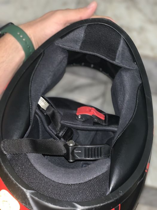 Каска HJC размер М