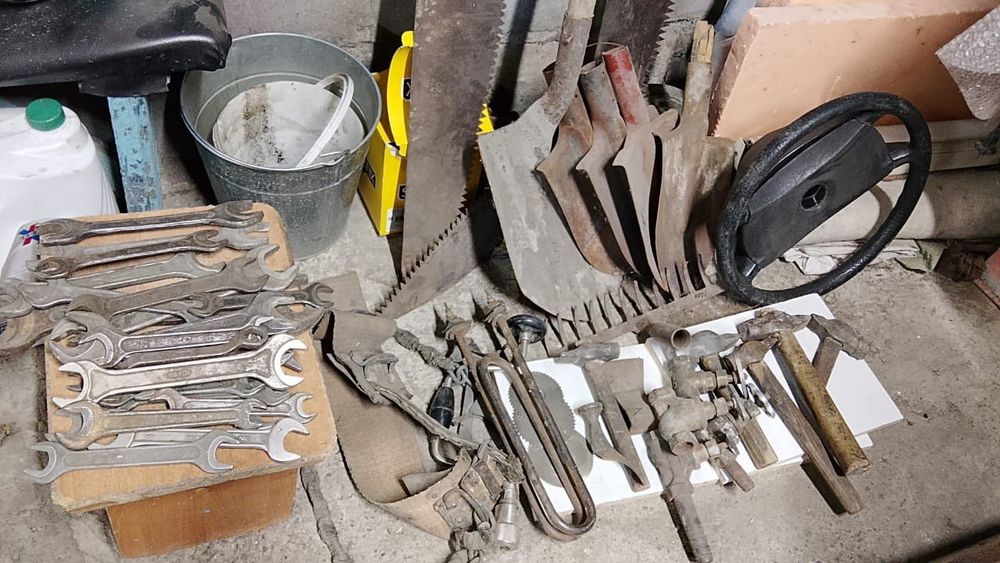 Продам инструмент топор молоток лопата пила грабли кувалда советские л