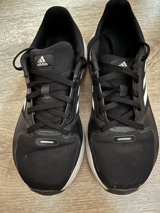 Adidasi Adidas negri
