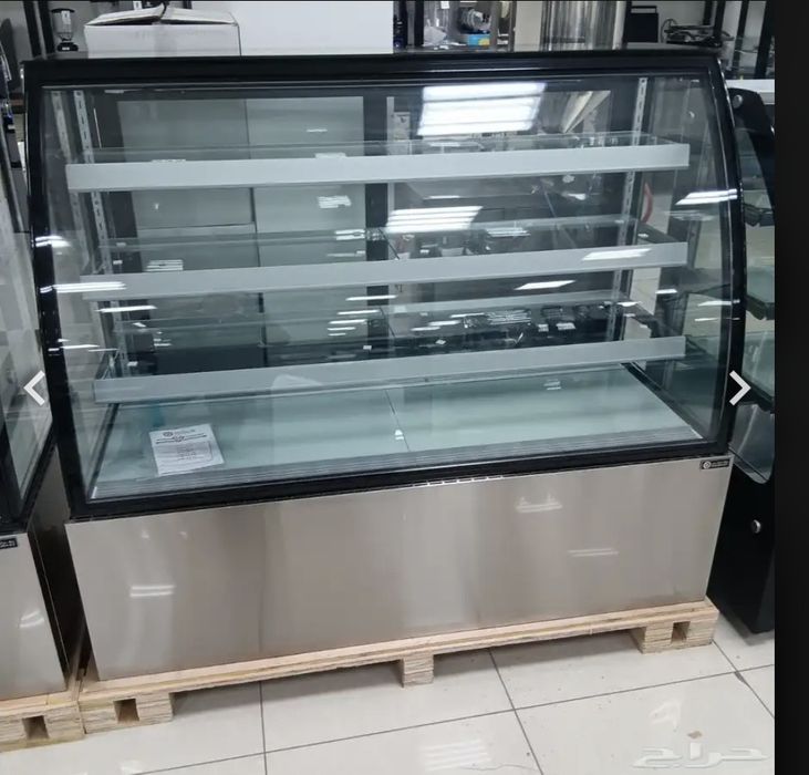 Vetrina xaladelnik siz xoxlagan razmerda zavatiskoy garantiya 1yil