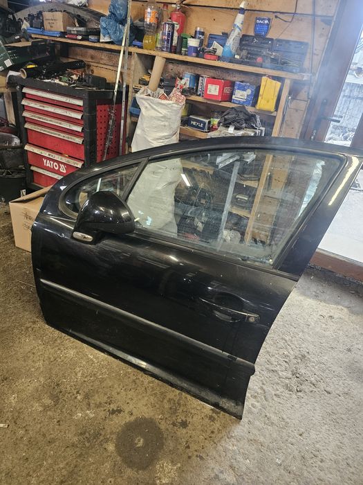 Usa stanga  fata Peugeot 207 2007 hatchback 1.4 hdi