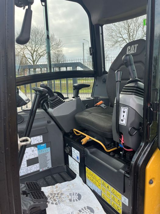 Miniexcavator caterpillar 303.5 next gen