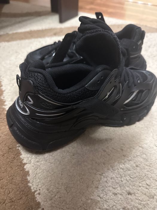 Balenciaga track 37 номер
