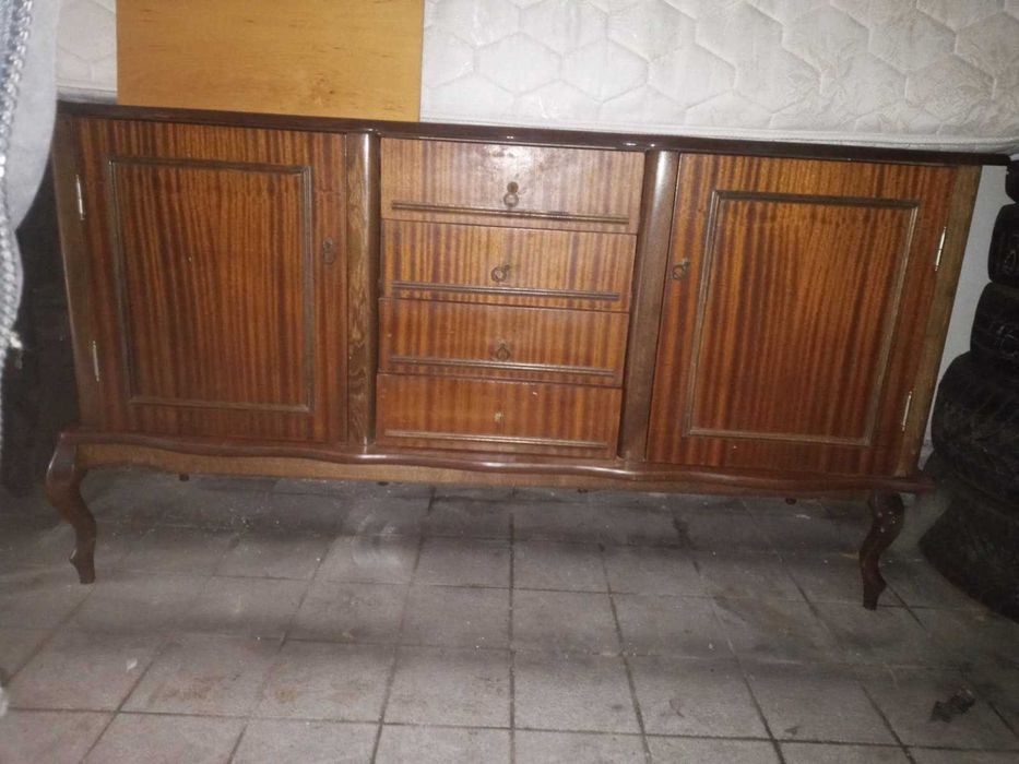 Шкаф старинен стил