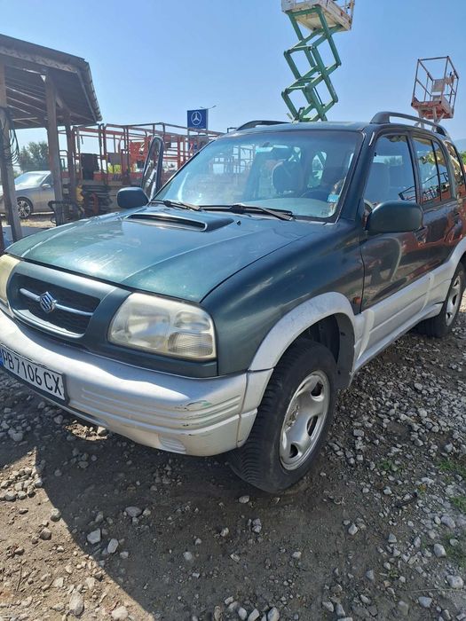 Джипа е в перфектно техническо състояние външи забележки без гнило