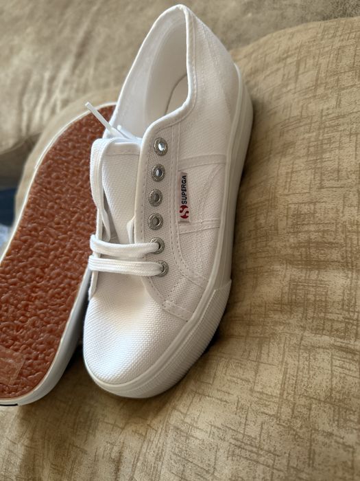 Дамски обувки Superga
