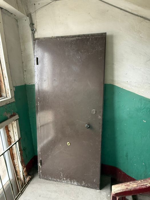 Продам входной дверь