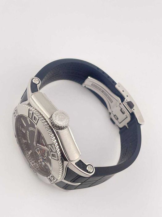 Часы Roger Dubuis Easy Diver