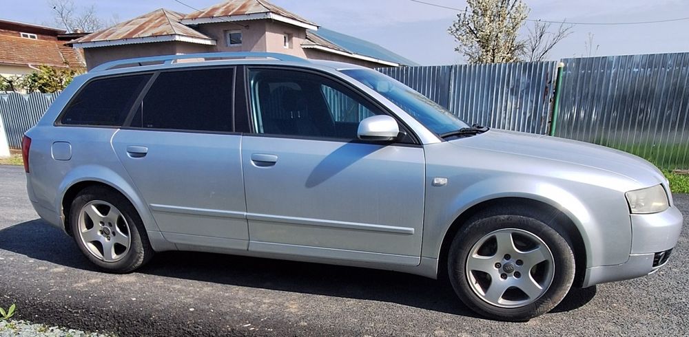 AUDI A4 2004 — imagine 4