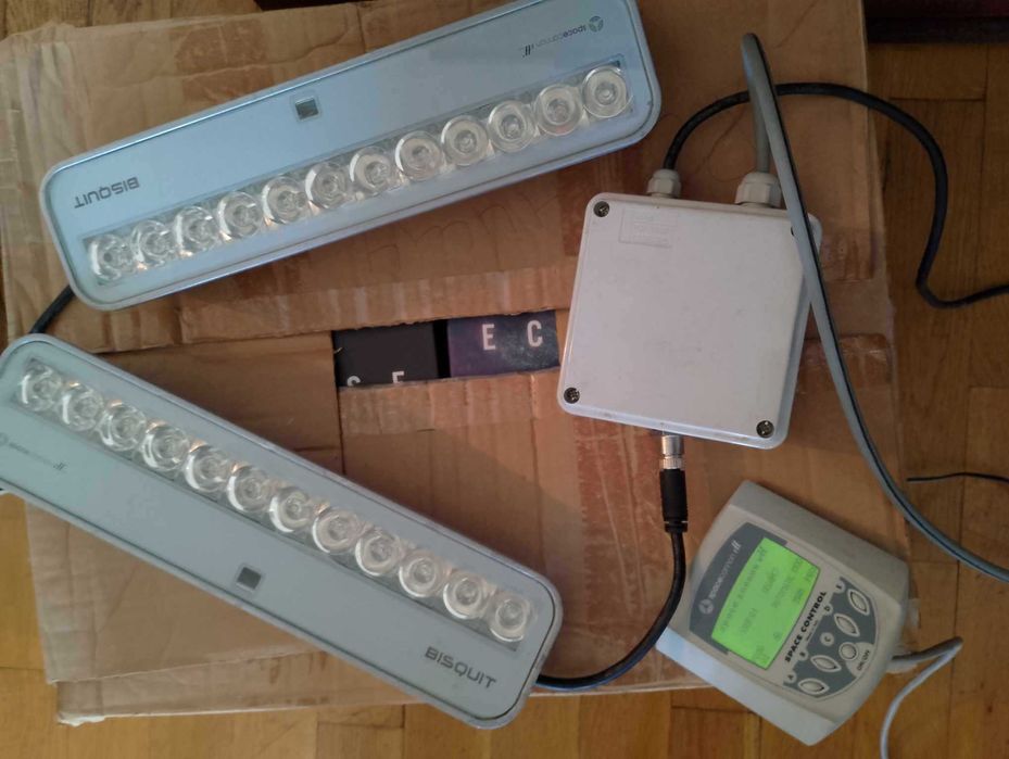 Многоцветни лампи със сменящи се цветове RGB spacecannon bisquit