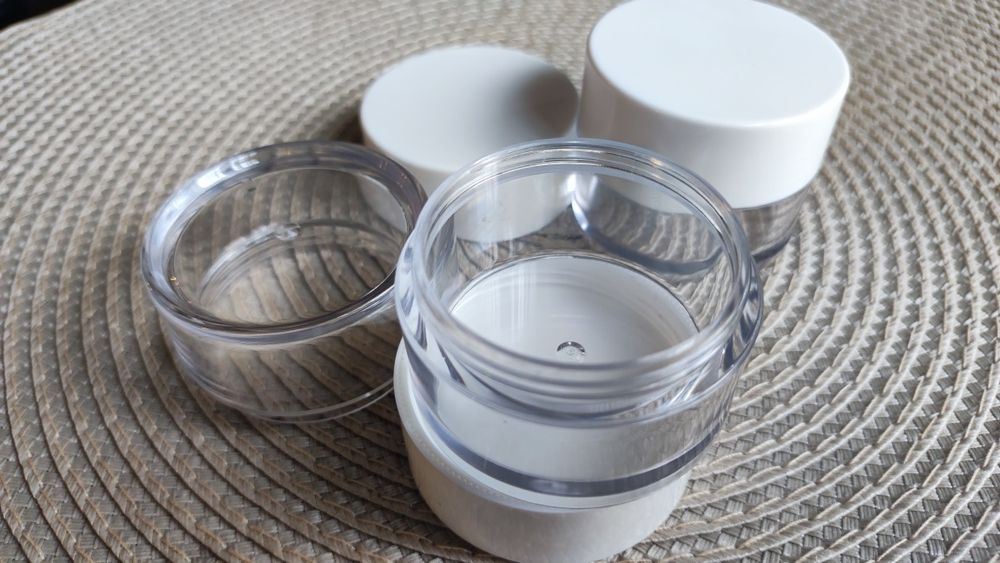 50 бр. бурканчета/кутийки за козметика/крем 30 мл. SAN пластмаса.