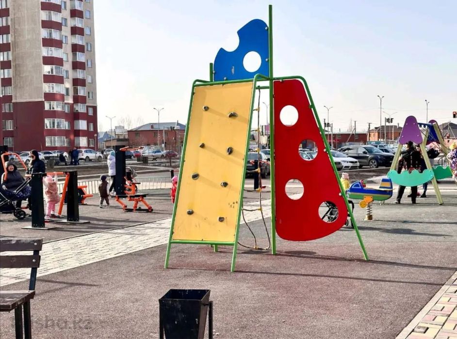 Продам трехкомнатную квартиру