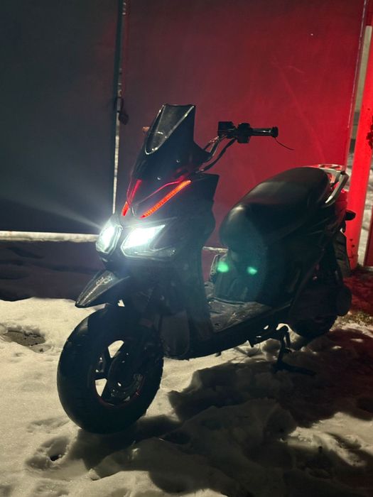 Скутер 150 кубов