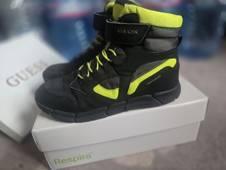 Ботуши Geox 38 номер