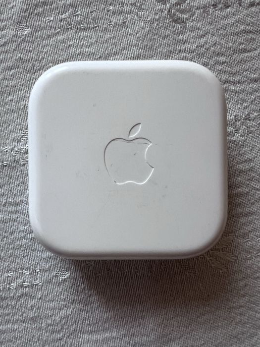 Слушалки Apple