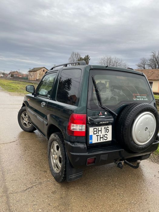 Mitsubishi pajero pinin