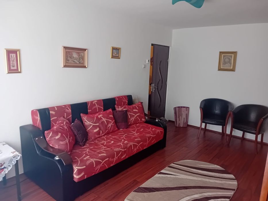 Închiriez ap. cu 2 camere decomandate