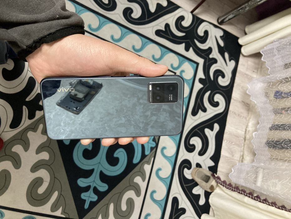 Vivo y33s 128 гб продам