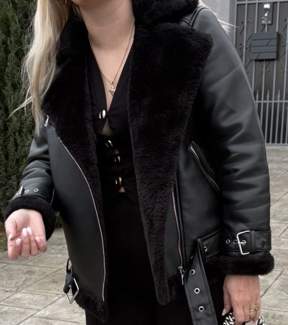 Geaca imitatie piele