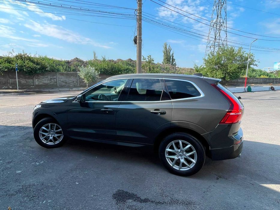 VOLVO XC60 2020 — imagine 3