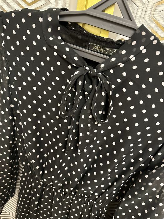 Продам платье в горошек!