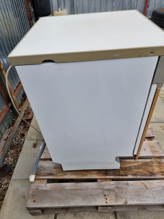 Mașina de spălat vase