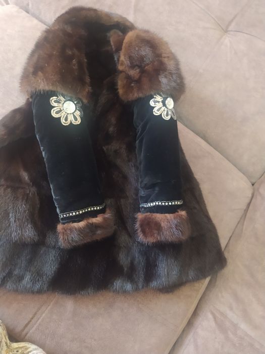 Продаю детскую норковую шубк