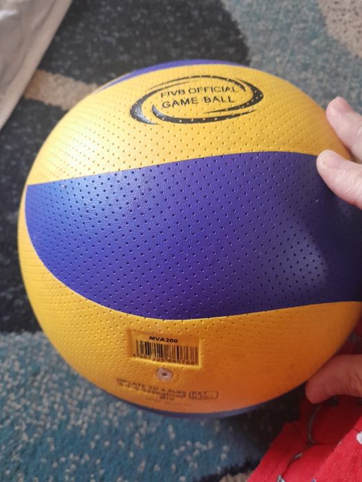 Продам мячик  недорого