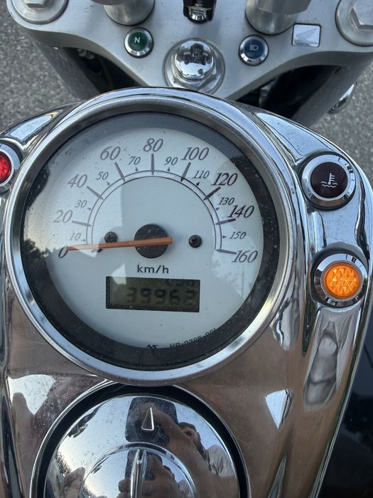 Vand HONDA Shadow, an 2000