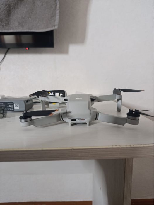 Дрон Dji mini 2 fly more combo