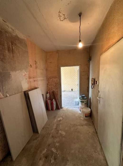 Продава се Двустаен апартамент в София, Изток - 45 кв.м за 2489 €/кв.м - Снимка #1