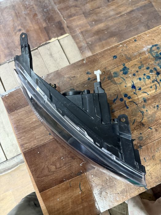 Фара гранта FL правая оригинал