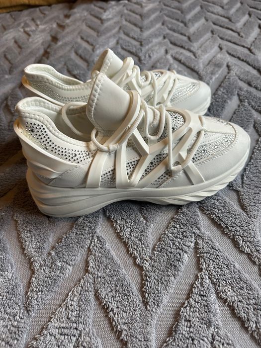 Маратонки 39 номер- много запазени