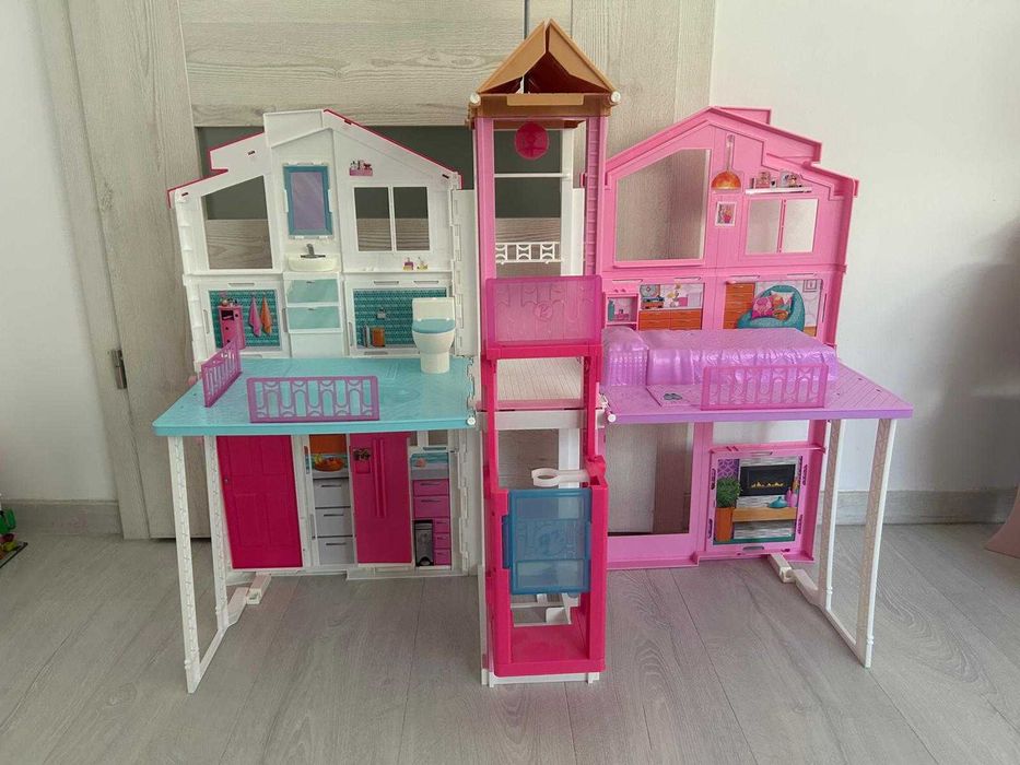 Casa Barbie Townhouse
