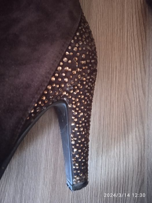 Продам осенние сапоги